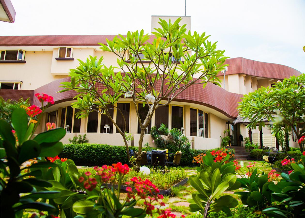 Hotel Bon Voyage Lagos Exterior photo
