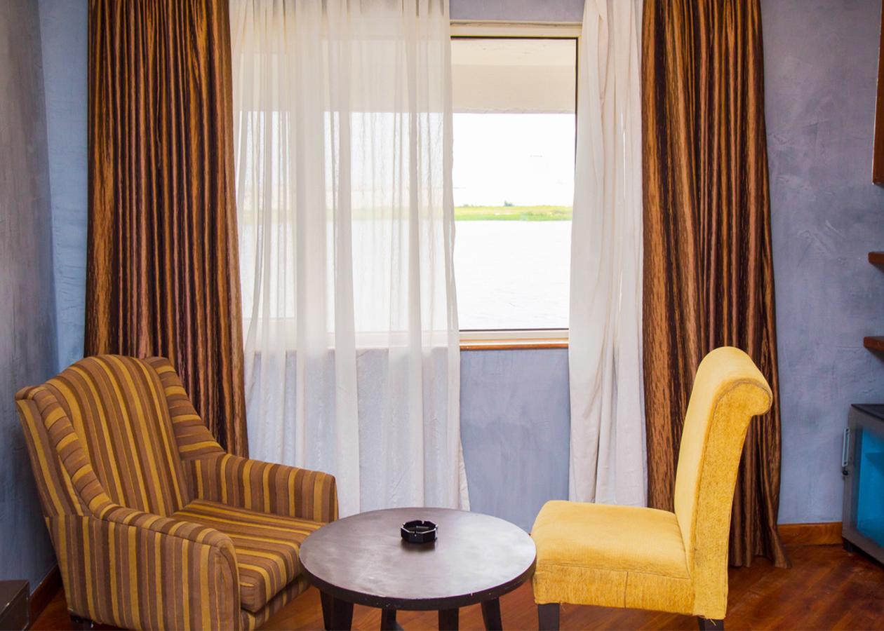 Hotel Bon Voyage Lagos Exterior photo