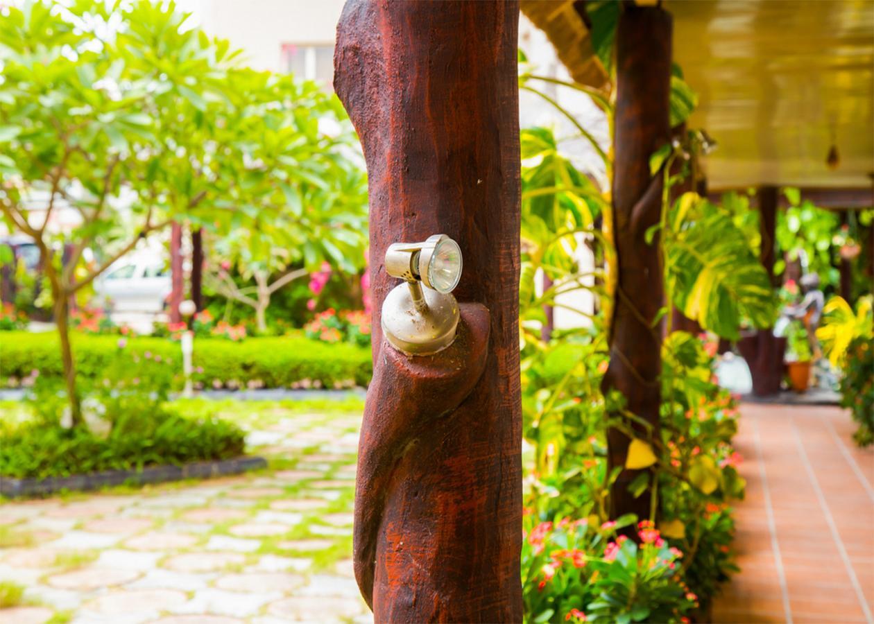 Hotel Bon Voyage Lagos Exterior photo