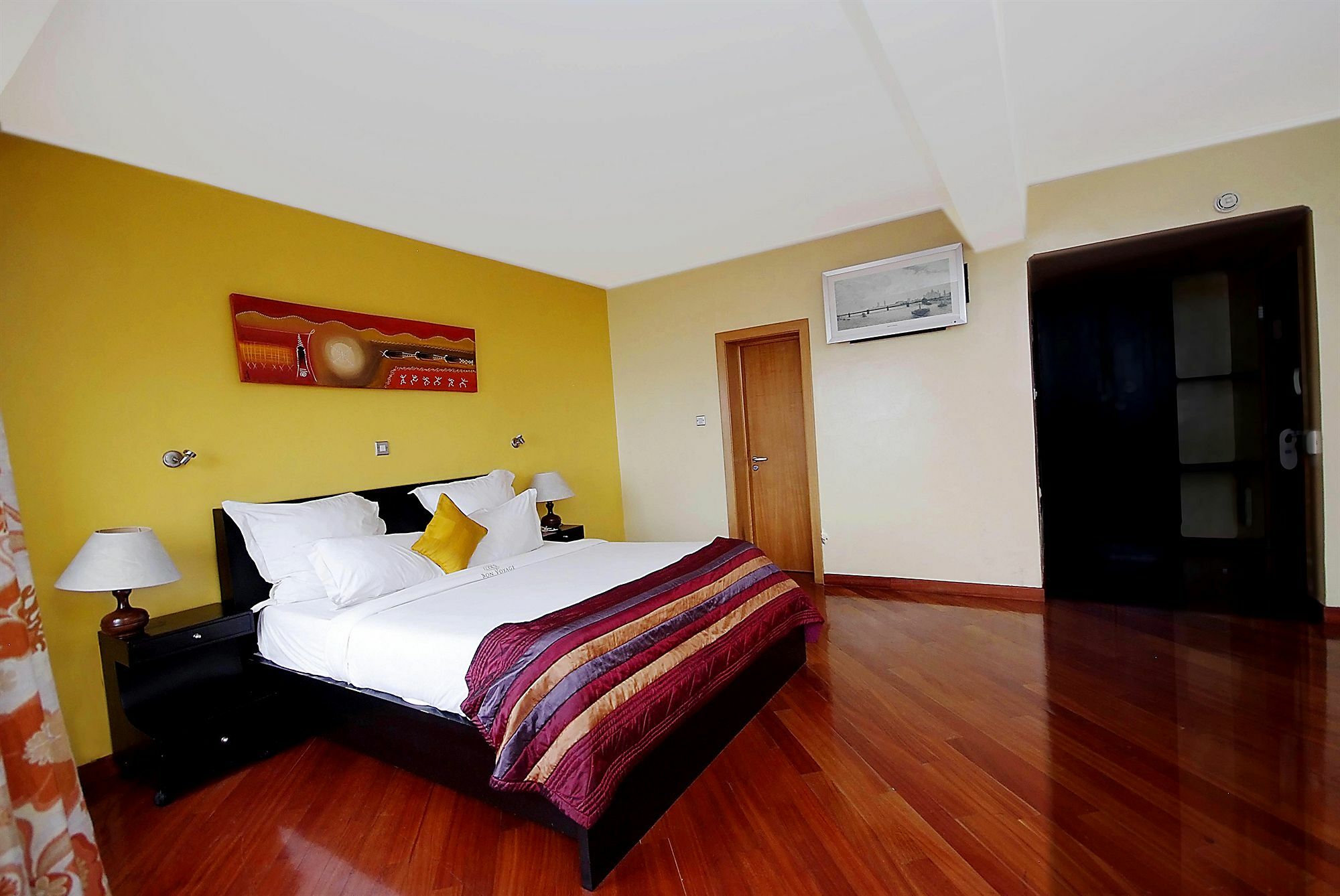 Hotel Bon Voyage Lagos Exterior photo